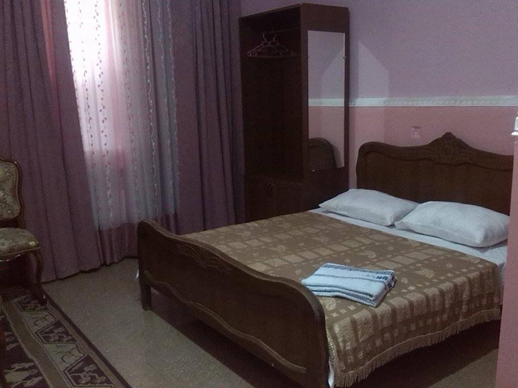Hostel Georgia Kutaisi Værelse billede