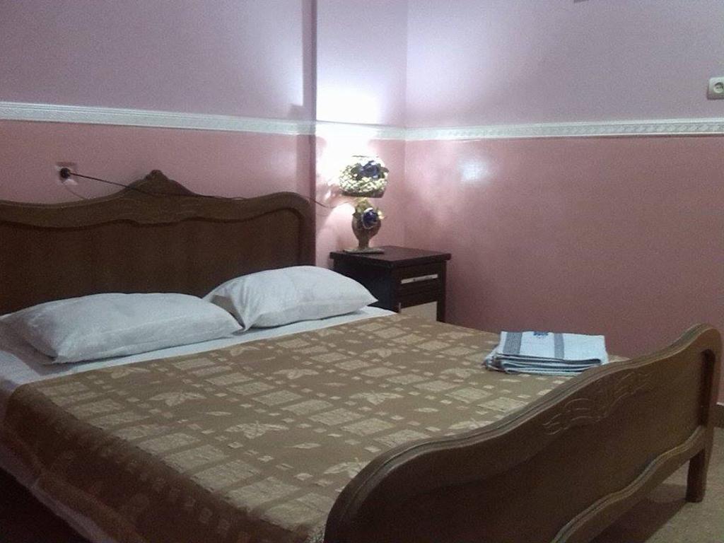 Hostel Georgia Kutaisi Værelse billede